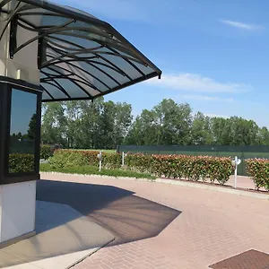 https://hotel-motel-piu.it-lombardy.com
